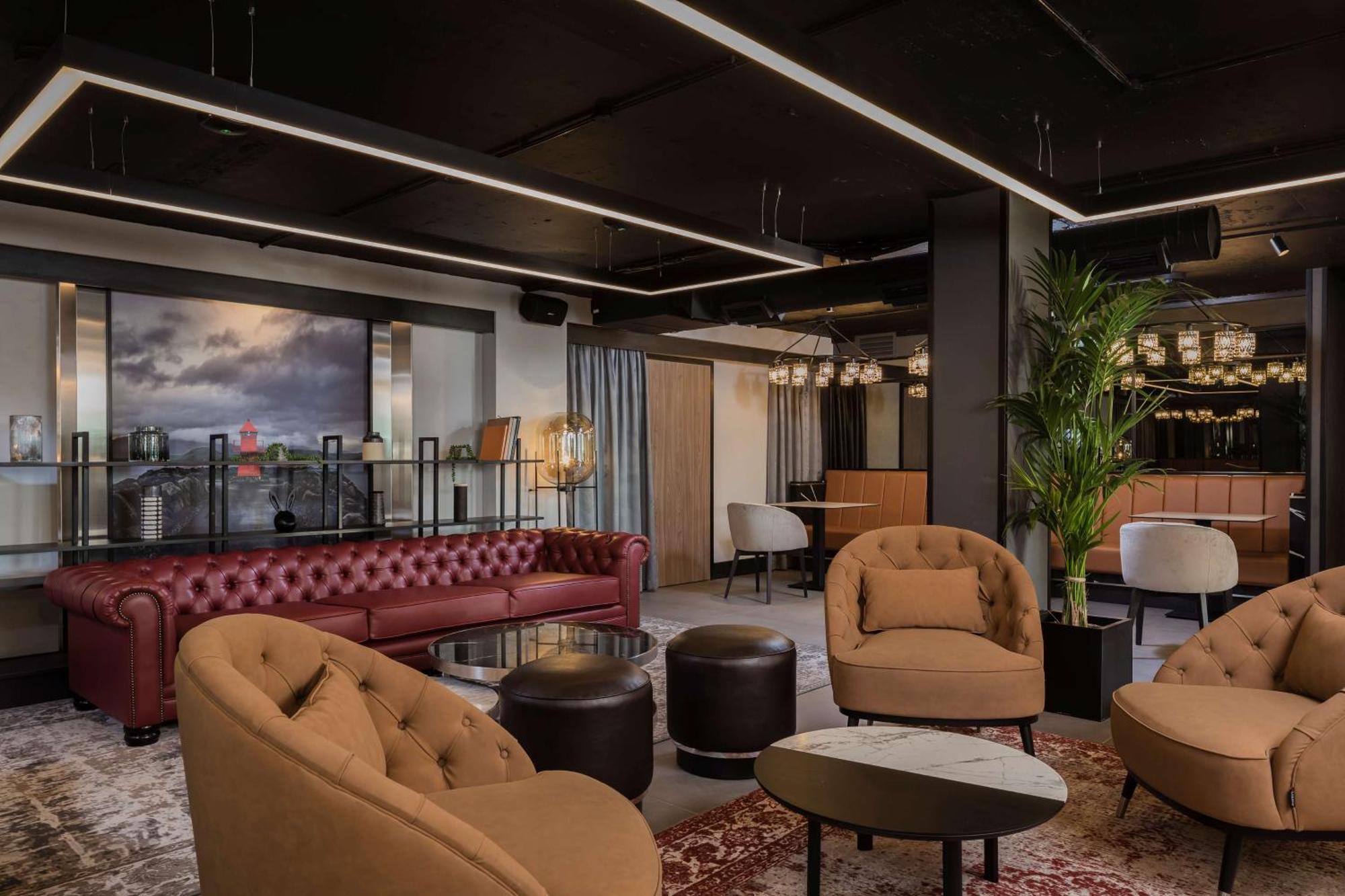 فندق Radisson Red London Heathrow هارموندسورث المظهر الخارجي الصورة Interior of the hotel